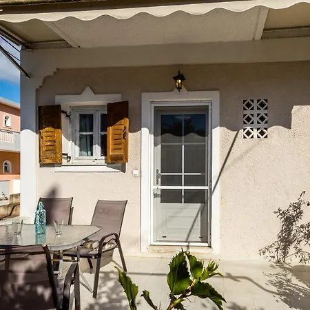 Sunny Sofi Appartement
