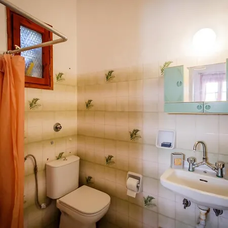 Sunny Sofi Apartment *