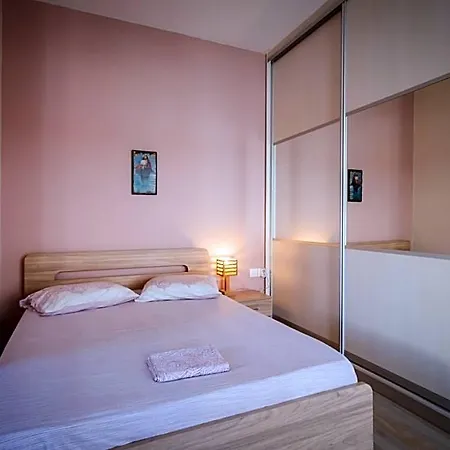 Apartament Sunny Sofi *